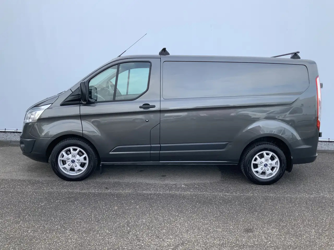 Ford Transit Custom 270 2.2 TDCI L1H1 Trend Airco Camera Cruise Dakdra - Pakettiauto: kuva Ford Transit Custom 270 2.2 TDCI L1H1 Trend Airco Camera Cruise Dakdra - Pakettiauto Ford Transit Custom 270 2.2 TDCI L1H1 Trend Airco Camera Cruise Dakdra - Pakettiauto: kuva Ford Transit Custom 270 2.2 TDCI L1H1 Trend Airco Camera Cruise Dakdra - Pakettiauto