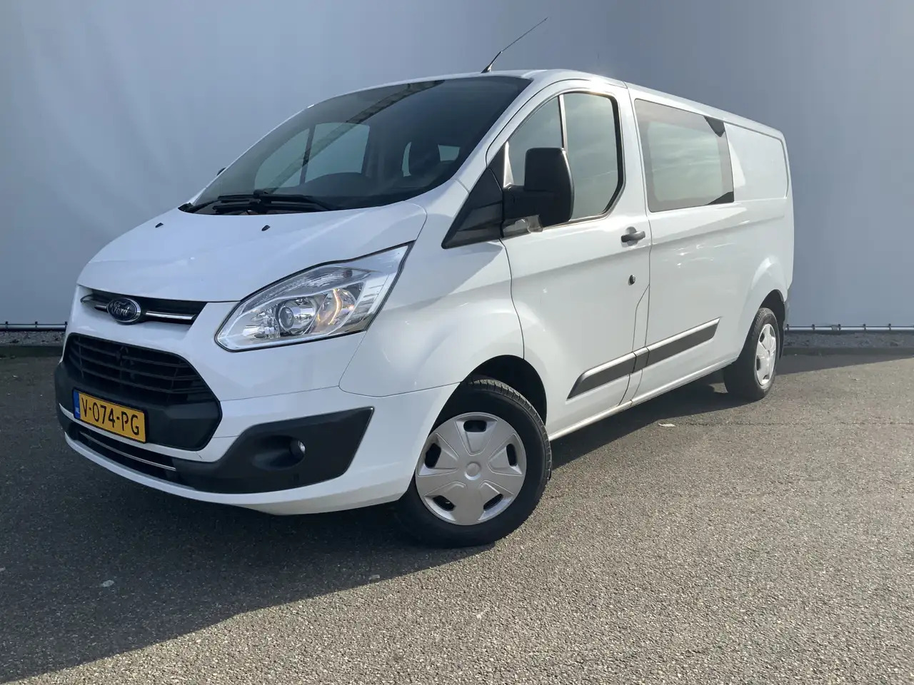 Ford Transit Custom 290 2.0 TDCI L2H1 6 Zits Trend DC Airco Cruise Tre - Jatko-ohjaamo kevyt kuorma-auto: kuva Ford Transit Custom 290 2.0 TDCI L2H1 6 Zits Trend DC Airco Cruise Tre - Jatko-ohjaamo kevyt kuorma-auto Ford Transit Custom 290 2.0 TDCI L2H1 6 Zits Trend DC Airco Cruise Tre - Jatko-ohjaamo kevyt kuorma-auto: kuva Ford Transit Custom 290 2.0 TDCI L2H1 6 Zits Trend DC Airco Cruise Tre - Jatko-ohjaamo kevyt kuorma-auto