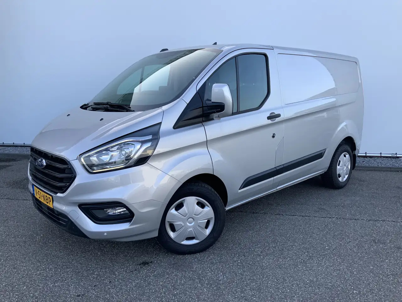 Ford Transit Custom 300 2.0 TDCI L1H1 Limited Airco Cruise Camera 3 Zi - Pakettiauto: kuva Ford Transit Custom 300 2.0 TDCI L1H1 Limited Airco Cruise Camera 3 Zi - Pakettiauto Ford Transit Custom 300 2.0 TDCI L1H1 Limited Airco Cruise Camera 3 Zi - Pakettiauto: kuva Ford Transit Custom 300 2.0 TDCI L1H1 Limited Airco Cruise Camera 3 Zi - Pakettiauto