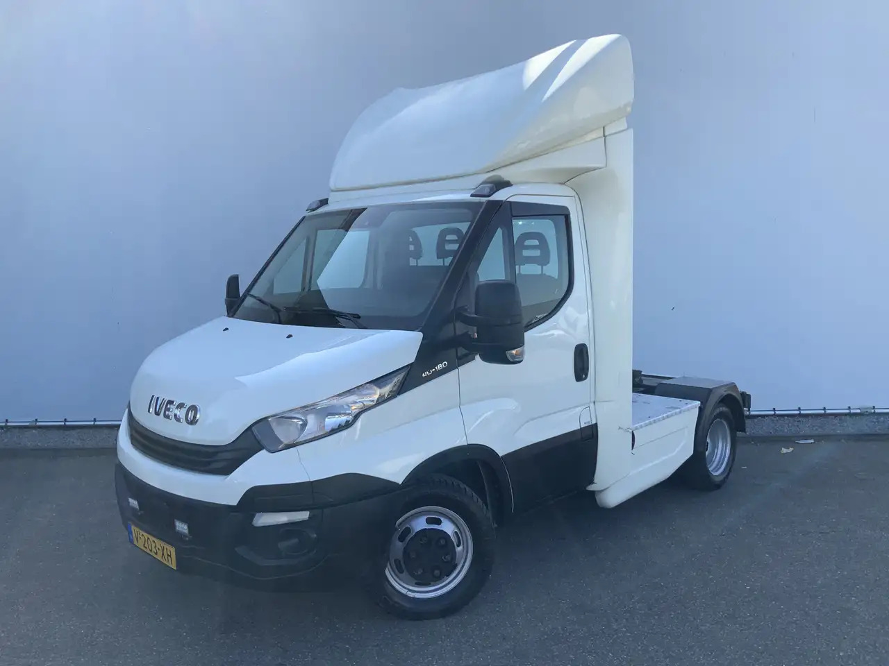 Iveco 40C18 B.E Trekker Airco Cruise 3 Zits Euro 6 180 - BE vetopöytäauto: kuva Iveco 40C18 B.E Trekker Airco Cruise 3 Zits Euro 6 180 - BE vetopöytäauto Iveco 40C18 B.E Trekker Airco Cruise 3 Zits Euro 6 180 - BE vetopöytäauto: kuva Iveco 40C18 B.E Trekker Airco Cruise 3 Zits Euro 6 180 - BE vetopöytäauto