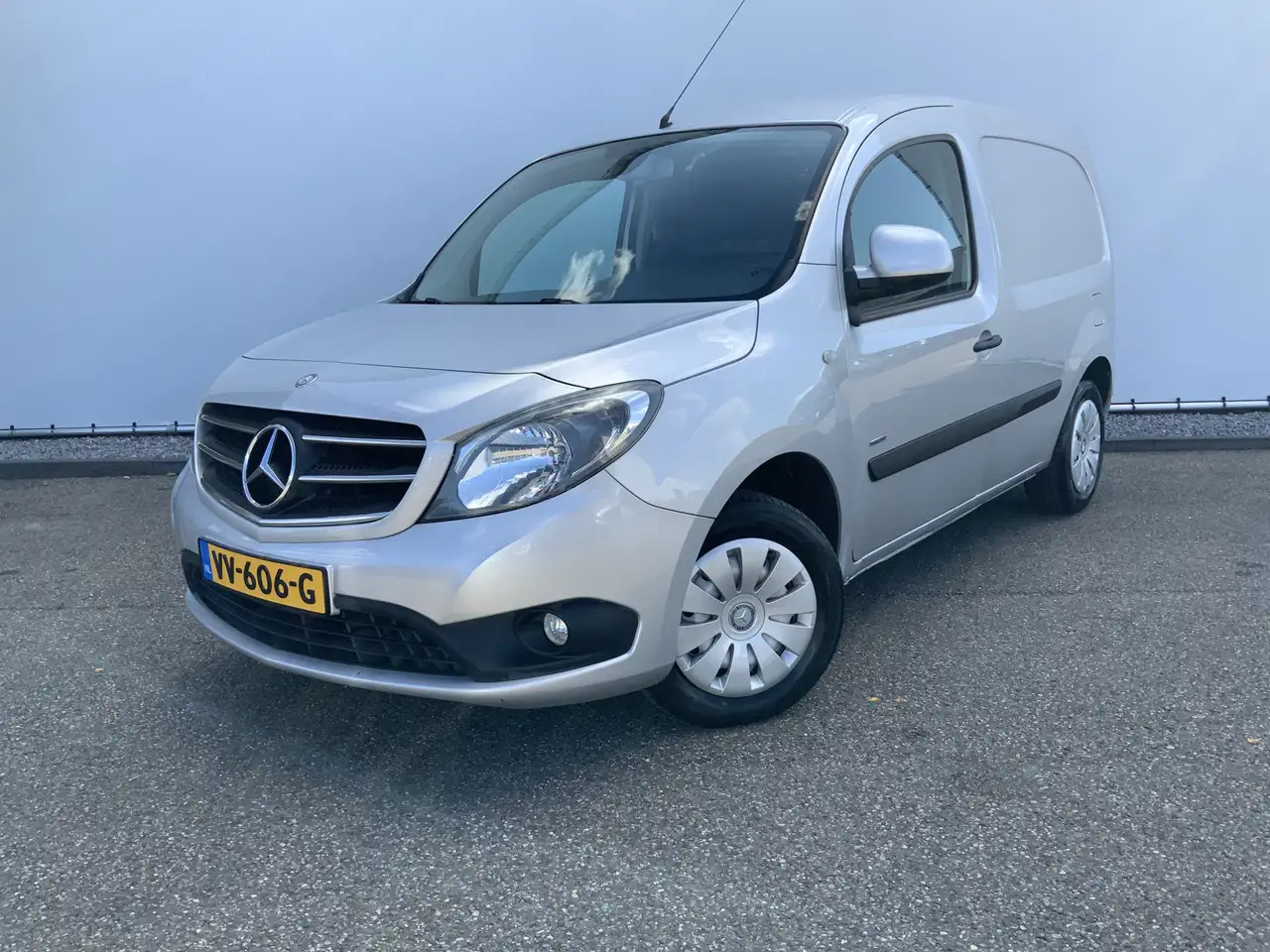 Mercedes-Benz Citan 109 CDI BlueEFFICIENCY Airco Cruise Euro 5 - Pieni pakettiauto: kuva Mercedes-Benz Citan 109 CDI BlueEFFICIENCY Airco Cruise Euro 5 - Pieni pakettiauto Mercedes-Benz Citan 109 CDI BlueEFFICIENCY Airco Cruise Euro 5 - Pieni pakettiauto: kuva Mercedes-Benz Citan 109 CDI BlueEFFICIENCY Airco Cruise Euro 5 - Pieni pakettiauto