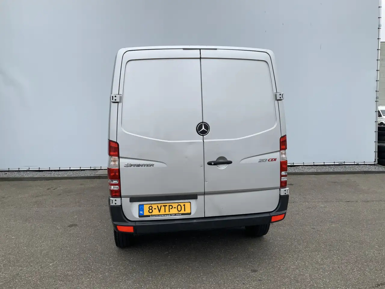 Mercedes-Benz Sprinter 213 2.2 CDI 325 L1H1 Airco Cruise Euro 4 - Pakettiauto: kuva Mercedes-Benz Sprinter 213 2.2 CDI 325 L1H1 Airco Cruise Euro 4 - Pakettiauto Mercedes-Benz Sprinter 213 2.2 CDI 325 L1H1 Airco Cruise Euro 4 - Pakettiauto: kuva Mercedes-Benz Sprinter 213 2.2 CDI 325 L1H1 Airco Cruise Euro 4 - Pakettiauto