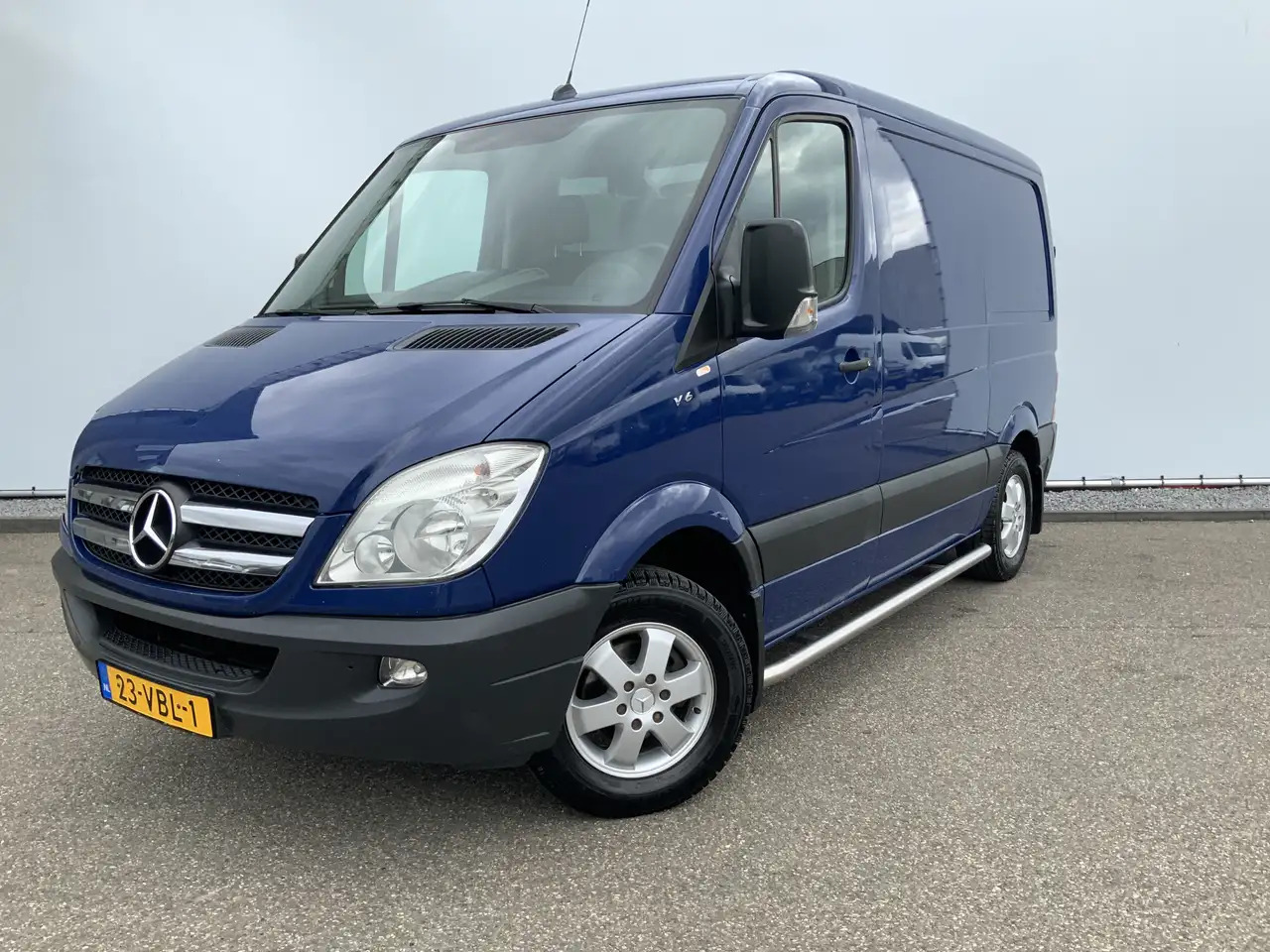 Mercedes-Benz Sprinter 218 3.0 CDI 325 HDL1H1 Automaat Cruise Airco 3 Zit - Pakettiauto: kuva Mercedes-Benz Sprinter 218 3.0 CDI 325 HDL1H1 Automaat Cruise Airco 3 Zit - Pakettiauto Mercedes-Benz Sprinter 218 3.0 CDI 325 HDL1H1 Automaat Cruise Airco 3 Zit - Pakettiauto: kuva Mercedes-Benz Sprinter 218 3.0 CDI 325 HDL1H1 Automaat Cruise Airco 3 Zit - Pakettiauto
