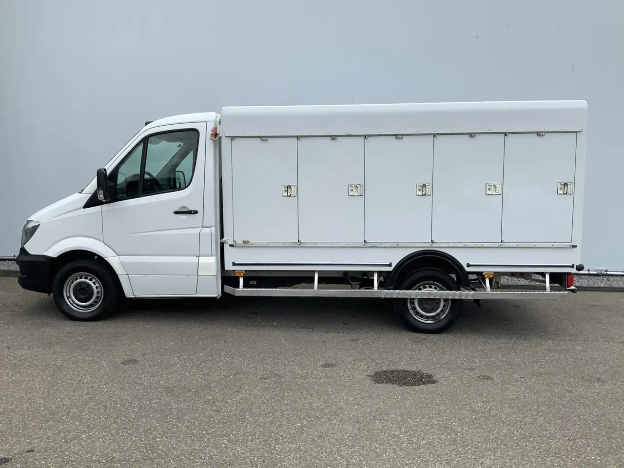 Mercedes-Benz Sprinter 310 2.2 CDI 366 ijswagen 40 gr _0 Deuren 10 Euro 5 - Kylmäauto: kuva Mercedes-Benz Sprinter 310 2.2 CDI 366 ijswagen 40 gr _0 Deuren 10 Euro 5 - Kylmäauto Mercedes-Benz Sprinter 310 2.2 CDI 366 ijswagen 40 gr _0 Deuren 10 Euro 5 - Kylmäauto: kuva Mercedes-Benz Sprinter 310 2.2 CDI 366 ijswagen 40 gr _0 Deuren 10 Euro 5 - Kylmäauto