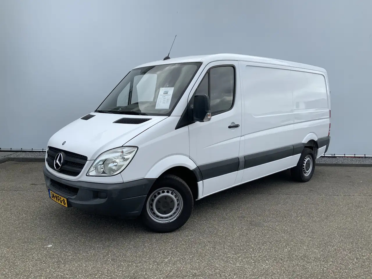 Mercedes-Benz Sprinter 311 2.2 CDI 366 L2 H1 Automaat Trekhaak 2800 kg 3 - Pakettiauto: kuva Mercedes-Benz Sprinter 311 2.2 CDI 366 L2 H1 Automaat Trekhaak 2800 kg 3 - Pakettiauto Mercedes-Benz Sprinter 311 2.2 CDI 366 L2 H1 Automaat Trekhaak 2800 kg 3 - Pakettiauto: kuva Mercedes-Benz Sprinter 311 2.2 CDI 366 L2 H1 Automaat Trekhaak 2800 kg 3 - Pakettiauto