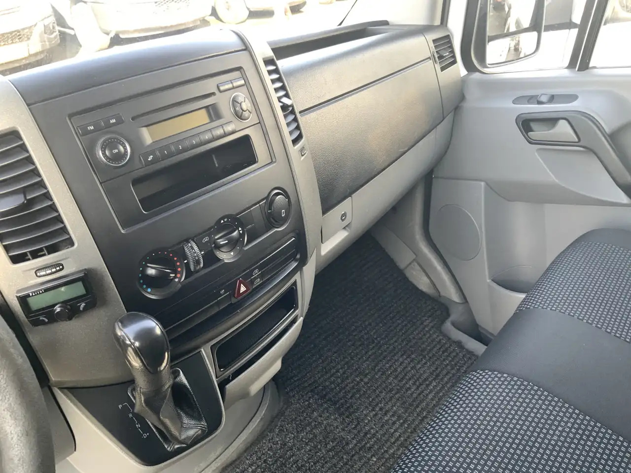 Mercedes-Benz Sprinter 311 2.2 CDI 366 L2H1 Automaat 3 Zits Trekaak 2800k - Pakettiauto: kuva Mercedes-Benz Sprinter 311 2.2 CDI 366 L2H1 Automaat 3 Zits Trekaak 2800k - Pakettiauto Mercedes-Benz Sprinter 311 2.2 CDI 366 L2H1 Automaat 3 Zits Trekaak 2800k - Pakettiauto: kuva Mercedes-Benz Sprinter 311 2.2 CDI 366 L2H1 Automaat 3 Zits Trekaak 2800k - Pakettiauto