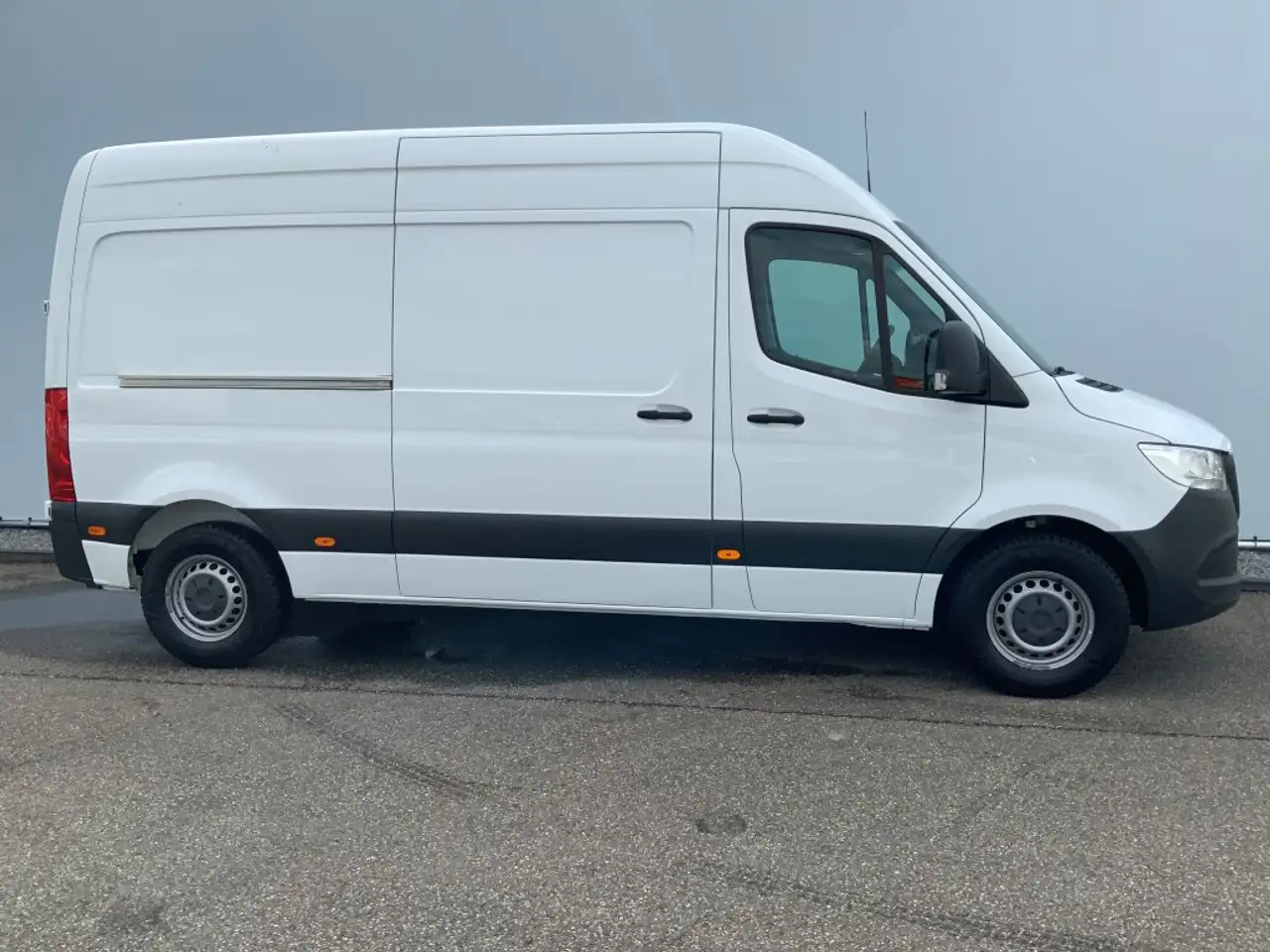 Mercedes-Benz Sprinter 314 2.2 CDI 366 L2H2 Airco 3 Zits Euro 6 - Pakettiauto: kuva Mercedes-Benz Sprinter 314 2.2 CDI 366 L2H2 Airco 3 Zits Euro 6 - Pakettiauto Mercedes-Benz Sprinter 314 2.2 CDI 366 L2H2 Airco 3 Zits Euro 6 - Pakettiauto: kuva Mercedes-Benz Sprinter 314 2.2 CDI 366 L2H2 Airco 3 Zits Euro 6 - Pakettiauto