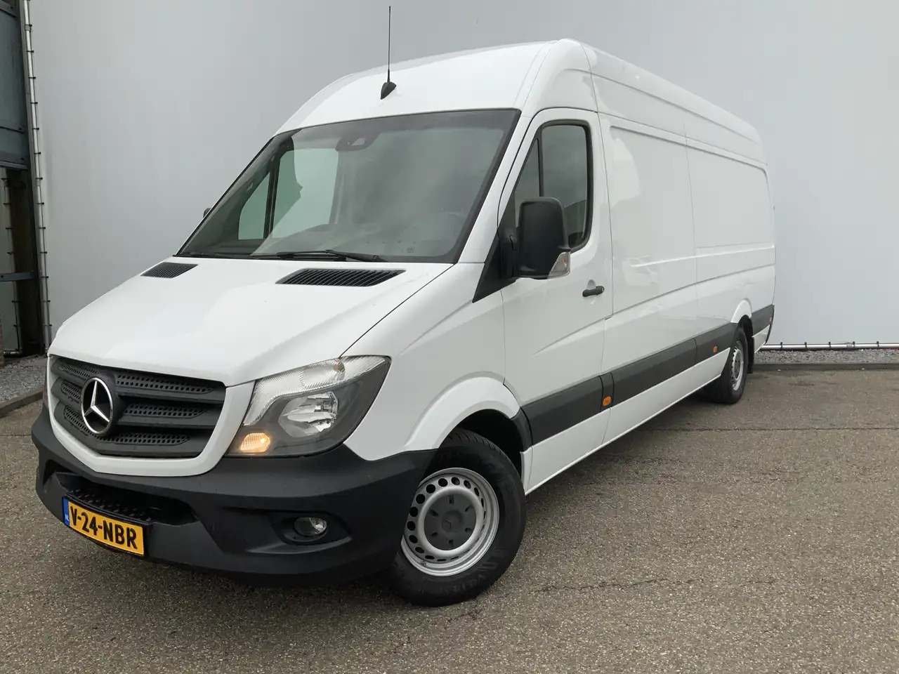 Mercedes-Benz Sprinter 316 2.2 CDI 432 L3 Maxi 3 Zits Airco Opstap & Trek - Pakettiauto: kuva Mercedes-Benz Sprinter 316 2.2 CDI 432 L3 Maxi 3 Zits Airco Opstap & Trek - Pakettiauto Mercedes-Benz Sprinter 316 2.2 CDI 432 L3 Maxi 3 Zits Airco Opstap & Trek - Pakettiauto: kuva Mercedes-Benz Sprinter 316 2.2 CDI 432 L3 Maxi 3 Zits Airco Opstap & Trek - Pakettiauto