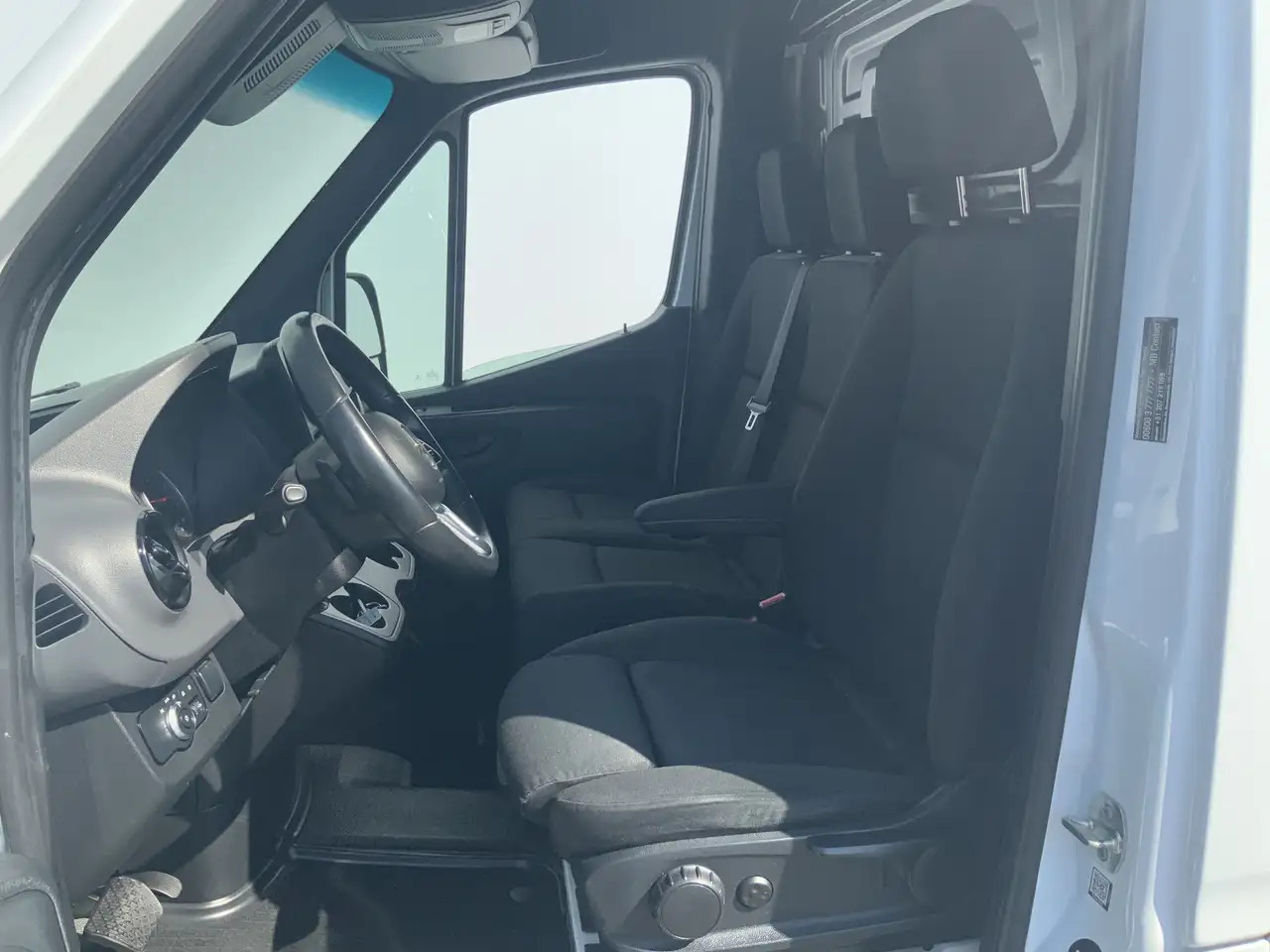 Mercedes-Benz Sprinter 316 2.2 CDI L2H2 DC Automaat Cruise Airco 3 Zits W - Pakettiauto: kuva Mercedes-Benz Sprinter 316 2.2 CDI L2H2 DC Automaat Cruise Airco 3 Zits W - Pakettiauto Mercedes-Benz Sprinter 316 2.2 CDI L2H2 DC Automaat Cruise Airco 3 Zits W - Pakettiauto: kuva Mercedes-Benz Sprinter 316 2.2 CDI L2H2 DC Automaat Cruise Airco 3 Zits W - Pakettiauto