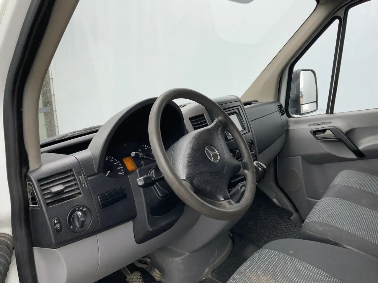 Mercedes-Benz Sprinter 513 2.2 CDI 432 Meubelbak & Deuren 3 Zits Cruise T - Jakeluauto: kuva Mercedes-Benz Sprinter 513 2.2 CDI 432 Meubelbak & Deuren 3 Zits Cruise T - Jakeluauto Mercedes-Benz Sprinter 513 2.2 CDI 432 Meubelbak & Deuren 3 Zits Cruise T - Jakeluauto: kuva Mercedes-Benz Sprinter 513 2.2 CDI 432 Meubelbak & Deuren 3 Zits Cruise T - Jakeluauto