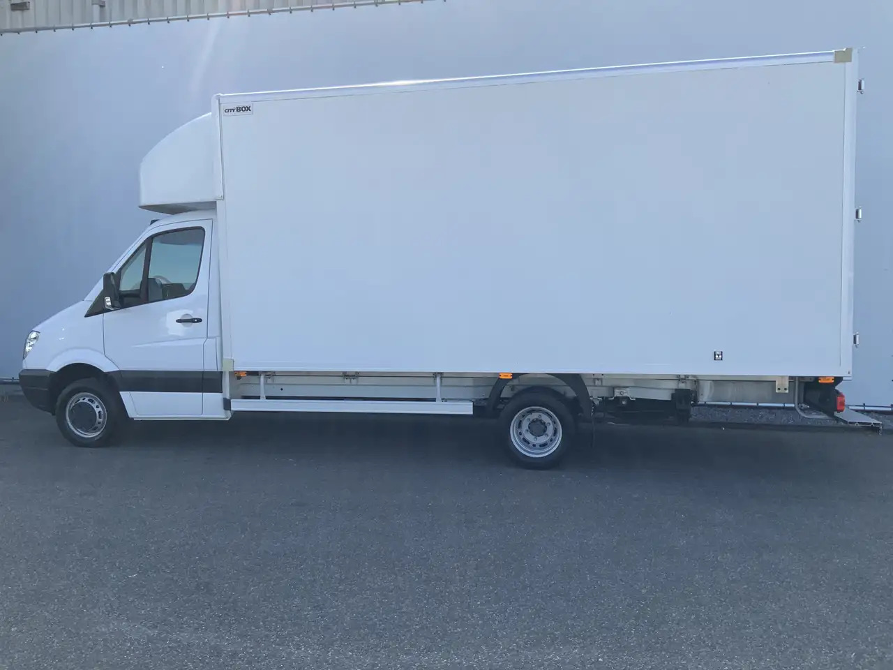 Mercedes-Benz Sprinter 515 2.2 CDI 432 Meubelbak 5,10 MTR.&Deuren Airco 3 - Jakeluauto: kuva Mercedes-Benz Sprinter 515 2.2 CDI 432 Meubelbak 5,10 MTR.&Deuren Airco 3 - Jakeluauto Mercedes-Benz Sprinter 515 2.2 CDI 432 Meubelbak 5,10 MTR.&Deuren Airco 3 - Jakeluauto: kuva Mercedes-Benz Sprinter 515 2.2 CDI 432 Meubelbak 5,10 MTR.&Deuren Airco 3 - Jakeluauto