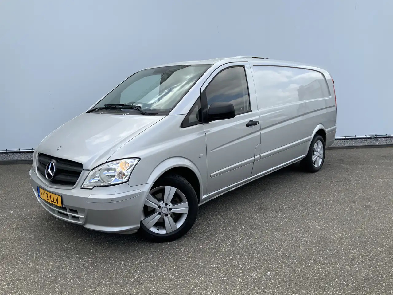 Mercedes-Benz Vito 122 CDI Automaat Koel Auto werkt 100 % 0.gr Airco - Kylmäauto: kuva Mercedes-Benz Vito 122 CDI Automaat Koel Auto werkt 100 % 0.gr Airco - Kylmäauto Mercedes-Benz Vito 122 CDI Automaat Koel Auto werkt 100 % 0.gr Airco - Kylmäauto: kuva Mercedes-Benz Vito 122 CDI Automaat Koel Auto werkt 100 % 0.gr Airco - Kylmäauto