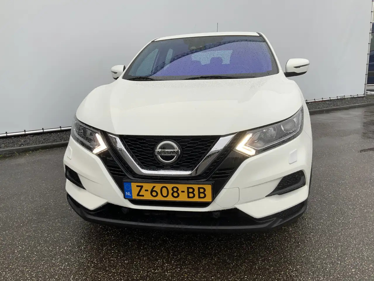 Nissan Qashqai 1.3 DIG-T Visia A SUV Airco Cruise Groot Scherm Na - Maasturi/ Katumaasturi: kuva Nissan Qashqai 1.3 DIG-T Visia A SUV Airco Cruise Groot Scherm Na - Maasturi/ Katumaasturi Nissan Qashqai 1.3 DIG-T Visia A SUV Airco Cruise Groot Scherm Na - Maasturi/ Katumaasturi: kuva Nissan Qashqai 1.3 DIG-T Visia A SUV Airco Cruise Groot Scherm Na - Maasturi/ Katumaasturi