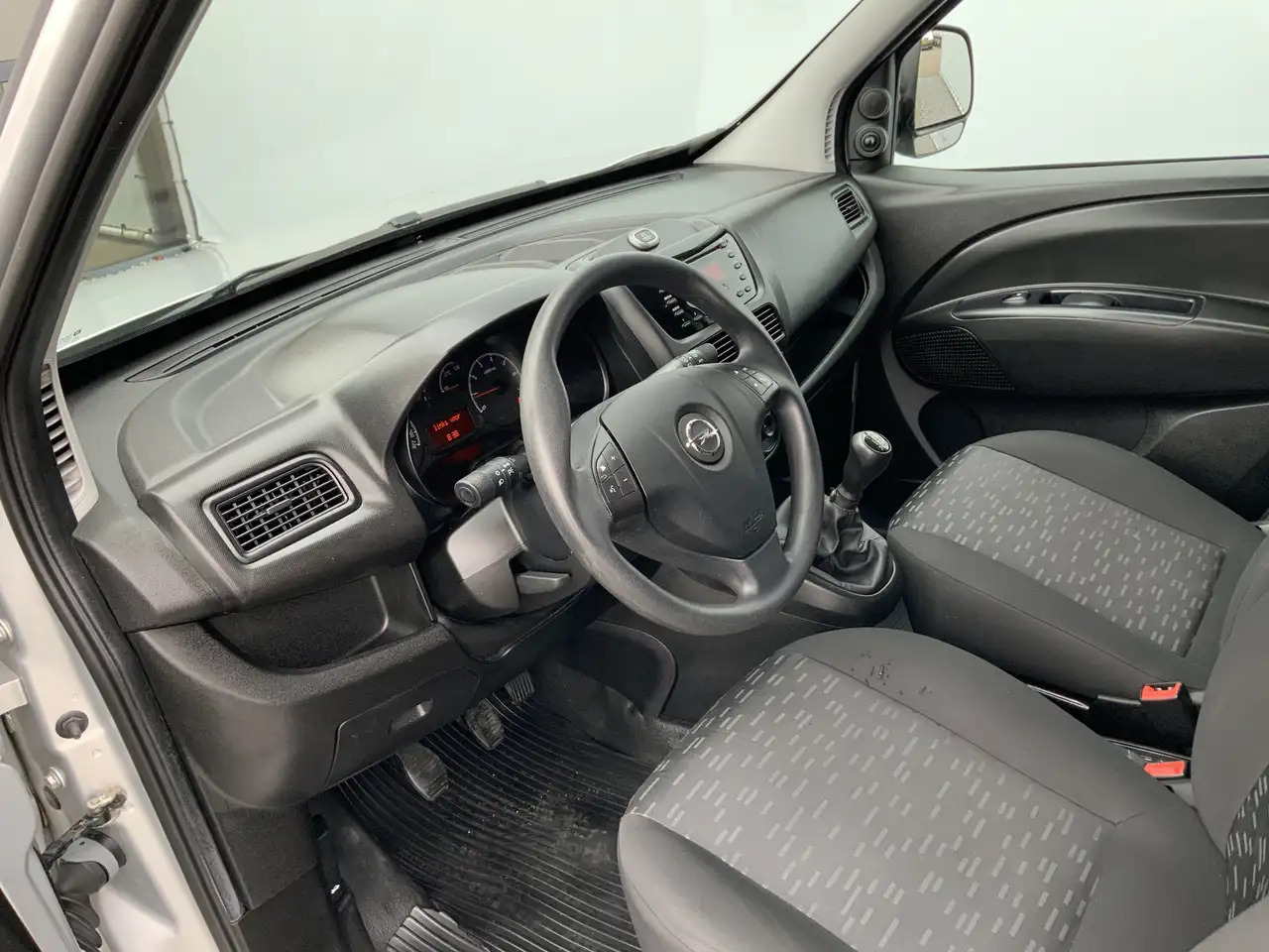 Opel Combo 1.3 CDTi L1H1 Edition Airco Euro 6 - Pakettiauto: kuva Opel Combo 1.3 CDTi L1H1 Edition Airco Euro 6 - Pakettiauto Opel Combo 1.3 CDTi L1H1 Edition Airco Euro 6 - Pakettiauto: kuva Opel Combo 1.3 CDTi L1H1 Edition Airco Euro 6 - Pakettiauto