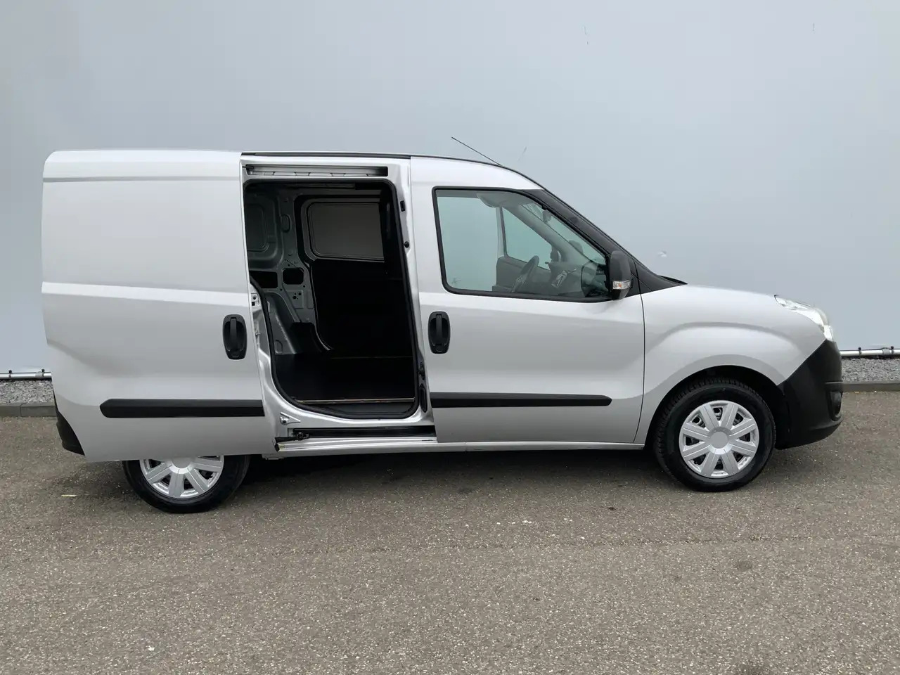 Leasing Opel Combo 1.3 CDTi L1H1 Edition Airco Euro 6 Opel Combo 1.3 CDTi L1H1 Edition Airco Euro 6: kuva Leasing Opel Combo 1.3 CDTi L1H1 Edition Airco Euro 6 Opel Combo 1.3 CDTi L1H1 Edition Airco Euro 6