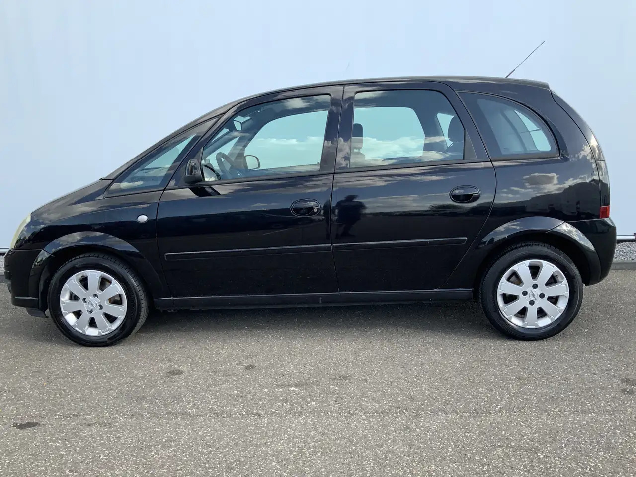 Opel Meriva 1.6-16V Temptation. Airco Alu Velg Trekhaak 1200 k - Viistoperä: kuva Opel Meriva 1.6-16V Temptation. Airco Alu Velg Trekhaak 1200 k - Viistoperä Opel Meriva 1.6-16V Temptation. Airco Alu Velg Trekhaak 1200 k - Viistoperä: kuva Opel Meriva 1.6-16V Temptation. Airco Alu Velg Trekhaak 1200 k - Viistoperä