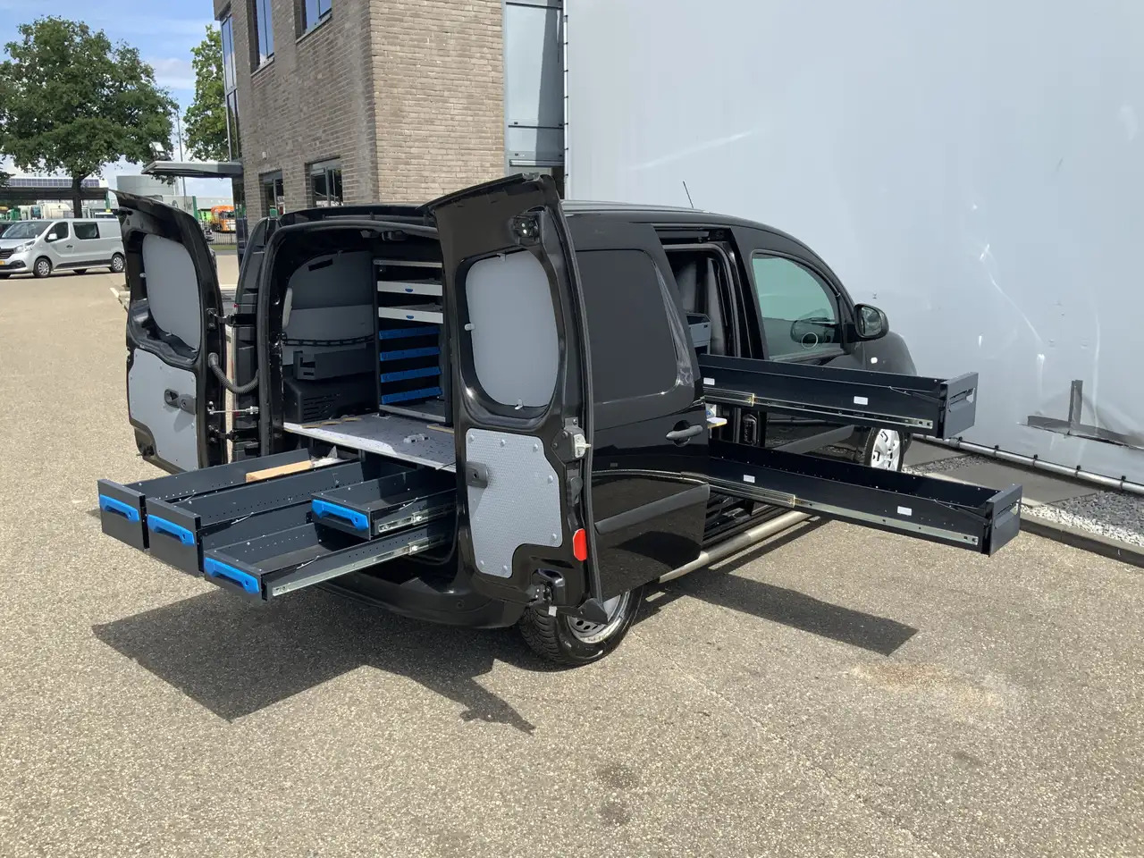 Renault Kangoo 1.5 dCi 90 Energy Comfort Plus .Sortimo Kasten Com - Pieni pakettiauto: kuva Renault Kangoo 1.5 dCi 90 Energy Comfort Plus .Sortimo Kasten Com - Pieni pakettiauto Renault Kangoo 1.5 dCi 90 Energy Comfort Plus .Sortimo Kasten Com - Pieni pakettiauto: kuva Renault Kangoo 1.5 dCi 90 Energy Comfort Plus .Sortimo Kasten Com - Pieni pakettiauto