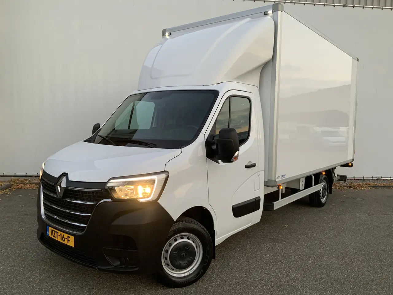 Renault Master T35 2.3 dCi 145 L3 Meubelbak&Klep Zijdeur Airco Cr - Jakeluauto: kuva Renault Master T35 2.3 dCi 145 L3 Meubelbak&Klep Zijdeur Airco Cr - Jakeluauto Renault Master T35 2.3 dCi 145 L3 Meubelbak&Klep Zijdeur Airco Cr - Jakeluauto: kuva Renault Master T35 2.3 dCi 145 L3 Meubelbak&Klep Zijdeur Airco Cr - Jakeluauto