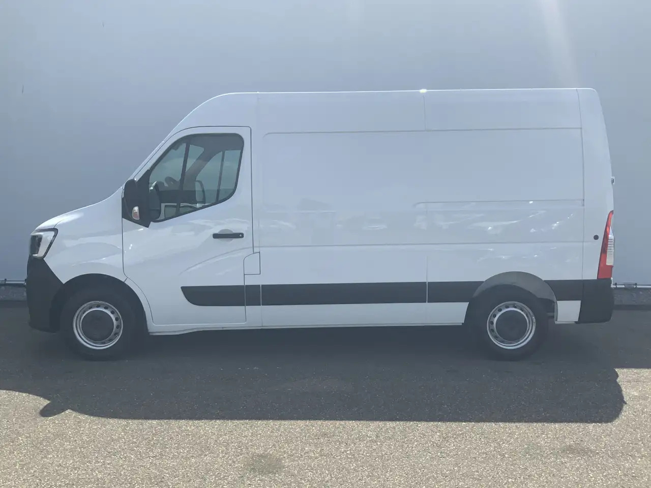 Renault Master T35 2.3 dCi 150 L2H2 Energy Work Edition Airco Cru - Pakettiauto: kuva Renault Master T35 2.3 dCi 150 L2H2 Energy Work Edition Airco Cru - Pakettiauto Renault Master T35 2.3 dCi 150 L2H2 Energy Work Edition Airco Cru - Pakettiauto: kuva Renault Master T35 2.3 dCi 150 L2H2 Energy Work Edition Airco Cru - Pakettiauto