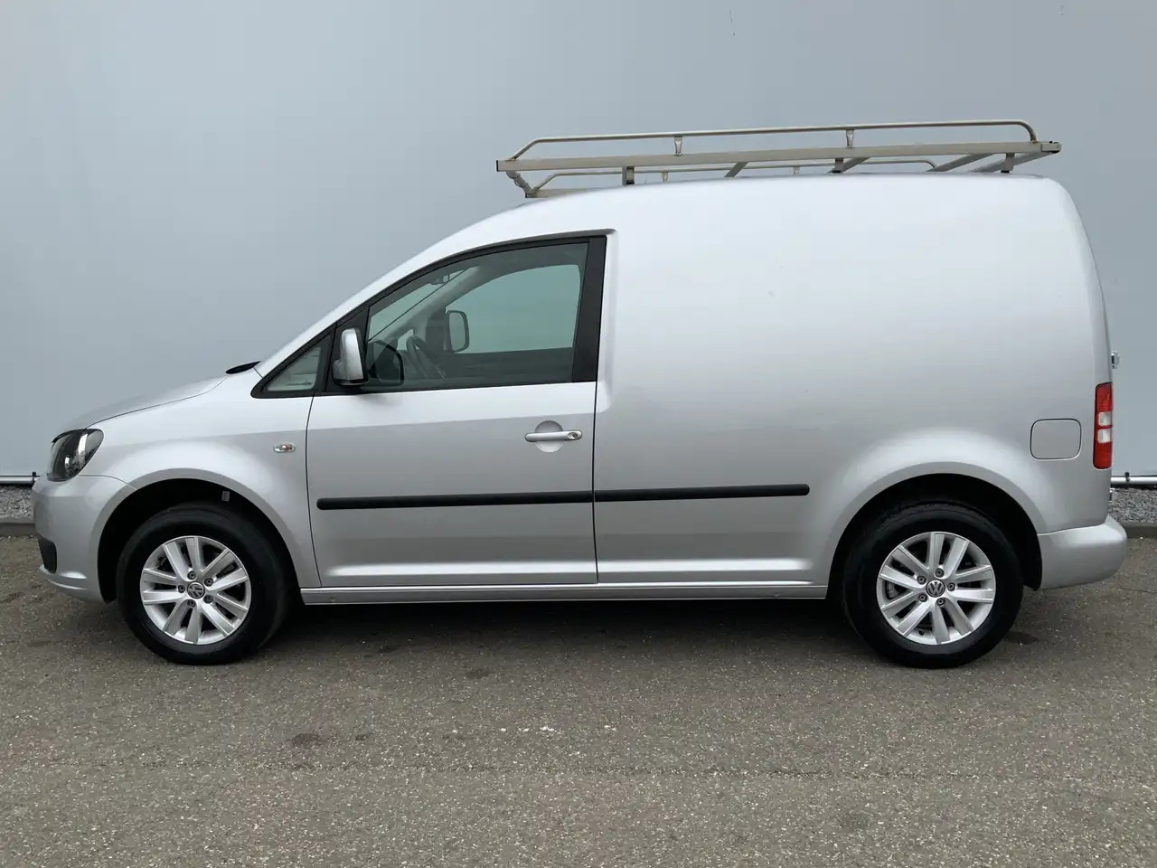 Volkswagen Caddy 1.6 TDI Airco Imperiaal Trekhaak 1400 kg navi Crui - Pieni pakettiauto: kuva Volkswagen Caddy 1.6 TDI Airco Imperiaal Trekhaak 1400 kg navi Crui - Pieni pakettiauto Volkswagen Caddy 1.6 TDI Airco Imperiaal Trekhaak 1400 kg navi Crui - Pieni pakettiauto: kuva Volkswagen Caddy 1.6 TDI Airco Imperiaal Trekhaak 1400 kg navi Crui - Pieni pakettiauto