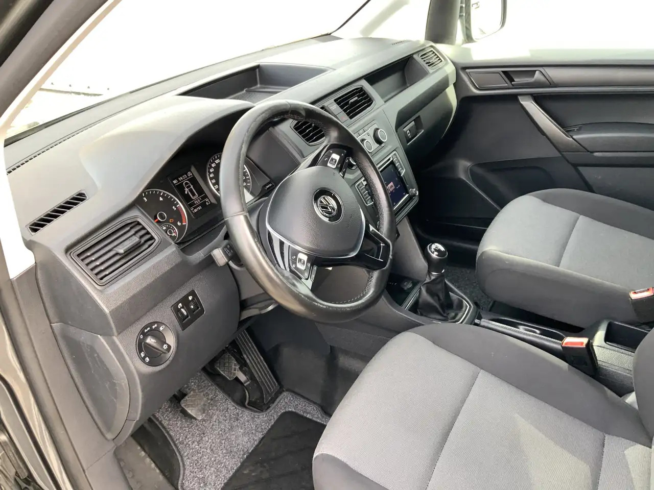 Volkswagen Caddy 2.0 TDI L2H1 BMT Maxi Exclusive Edtion Airco Navi - Pieni pakettiauto: kuva Volkswagen Caddy 2.0 TDI L2H1 BMT Maxi Exclusive Edtion Airco Navi - Pieni pakettiauto Volkswagen Caddy 2.0 TDI L2H1 BMT Maxi Exclusive Edtion Airco Navi - Pieni pakettiauto: kuva Volkswagen Caddy 2.0 TDI L2H1 BMT Maxi Exclusive Edtion Airco Navi - Pieni pakettiauto