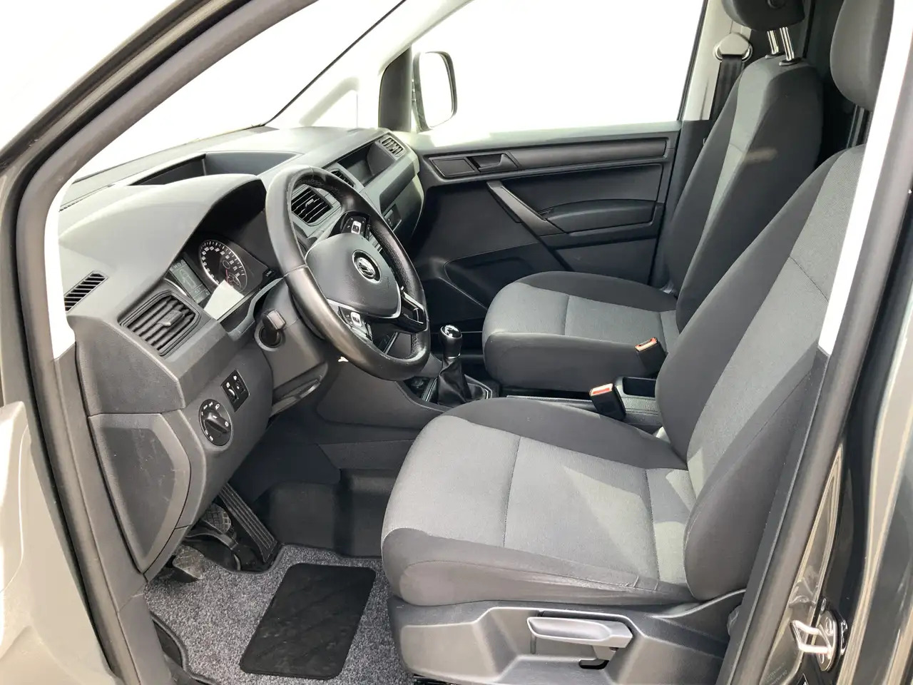 Volkswagen Caddy 2.0 TDI L2H1 BMT Maxi Exclusive Edtion Airco Navi - Pieni pakettiauto: kuva Volkswagen Caddy 2.0 TDI L2H1 BMT Maxi Exclusive Edtion Airco Navi - Pieni pakettiauto Volkswagen Caddy 2.0 TDI L2H1 BMT Maxi Exclusive Edtion Airco Navi - Pieni pakettiauto: kuva Volkswagen Caddy 2.0 TDI L2H1 BMT Maxi Exclusive Edtion Airco Navi - Pieni pakettiauto