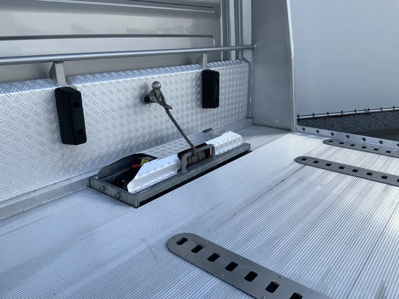 Volkswagen Crafter 46 2.0 TDI L3H1 Airco Cruise Lucht Geveerd Lier Tr - Hinausauto: kuva Volkswagen Crafter 46 2.0 TDI L3H1 Airco Cruise Lucht Geveerd Lier Tr - Hinausauto Volkswagen Crafter 46 2.0 TDI L3H1 Airco Cruise Lucht Geveerd Lier Tr - Hinausauto: kuva Volkswagen Crafter 46 2.0 TDI L3H1 Airco Cruise Lucht Geveerd Lier Tr - Hinausauto