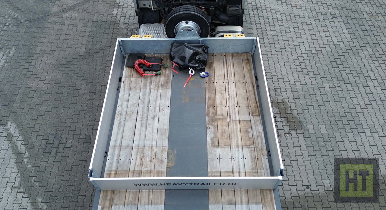 Faymonville MAX Trailer 3-Achs-Semi mit hydr. Ladeboden und hydr. Ramen - Apuvaunu puoliperävaunu: kuva Faymonville MAX Trailer 3-Achs-Semi mit hydr. Ladeboden und hydr. Ramen - Apuvaunu puoliperävaunu Faymonville MAX Trailer 3-Achs-Semi mit hydr. Ladeboden und hydr. Ramen - Apuvaunu puoliperävaunu: kuva Faymonville MAX Trailer 3-Achs-Semi mit hydr. Ladeboden und hydr. Ramen - Apuvaunu puoliperävaunu