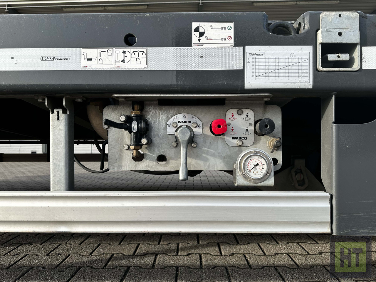 Faymonville MAX Trailer 4-Achs-Mega-Tele-Semi mit Rampen - Apuvaunu puoliperävaunu: kuva Faymonville MAX Trailer 4-Achs-Mega-Tele-Semi mit Rampen - Apuvaunu puoliperävaunu Faymonville MAX Trailer 4-Achs-Mega-Tele-Semi mit Rampen - Apuvaunu puoliperävaunu: kuva Faymonville MAX Trailer 4-Achs-Mega-Tele-Semi mit Rampen - Apuvaunu puoliperävaunu