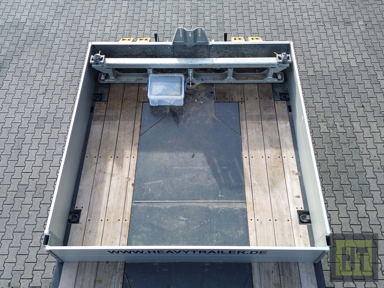 Faymonville MAX Trailer 4-Achs-Mega-Tele-Semi mit Rampen - Apuvaunu puoliperävaunu: kuva Faymonville MAX Trailer 4-Achs-Mega-Tele-Semi mit Rampen - Apuvaunu puoliperävaunu Faymonville MAX Trailer 4-Achs-Mega-Tele-Semi mit Rampen - Apuvaunu puoliperävaunu: kuva Faymonville MAX Trailer 4-Achs-Mega-Tele-Semi mit Rampen - Apuvaunu puoliperävaunu