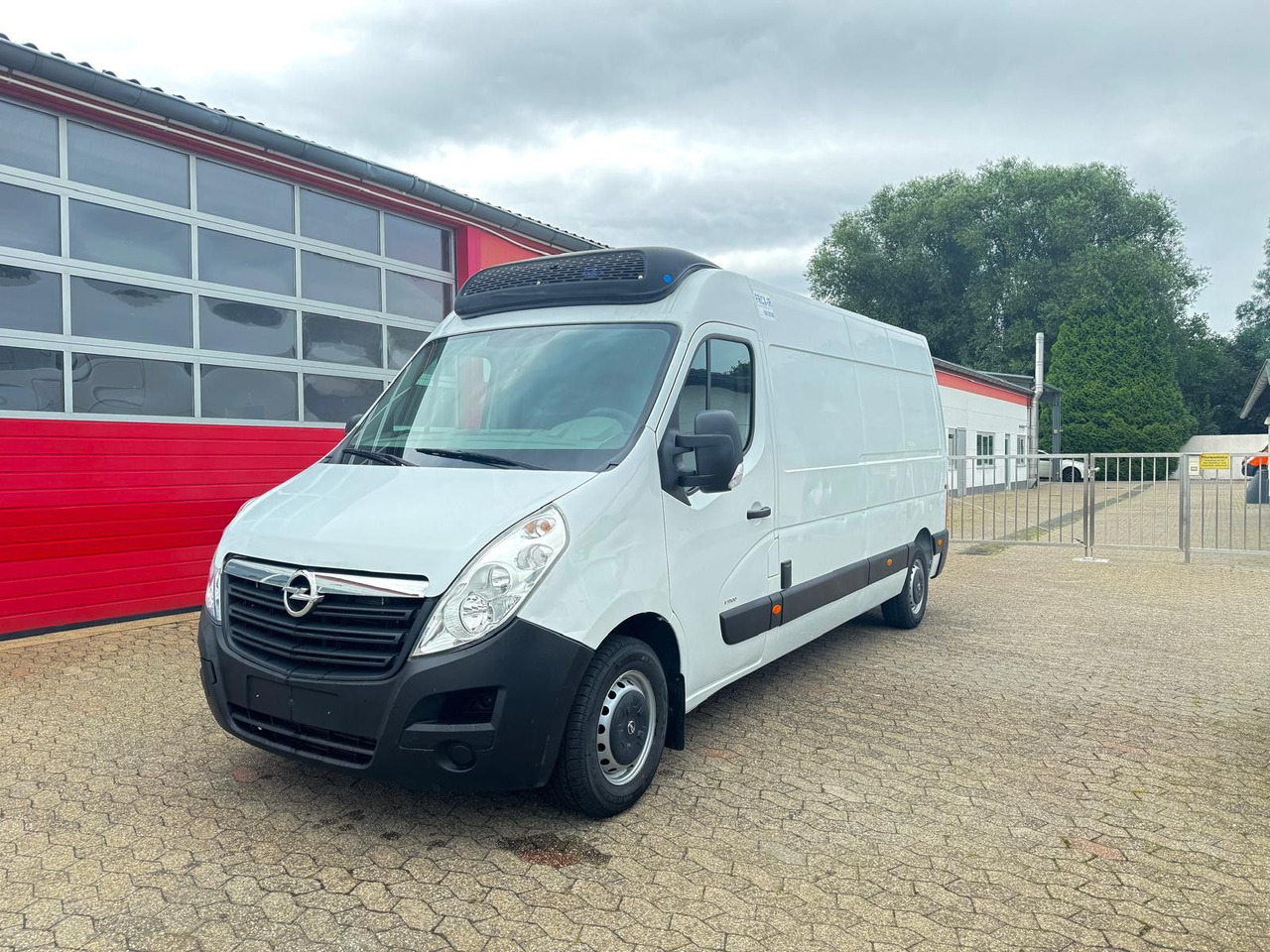 Opel Movano Kühlkastenwagen Carrier Xarios 200 L3H2 - Kylmäauto: kuva Opel Movano Kühlkastenwagen Carrier Xarios 200 L3H2 - Kylmäauto Opel Movano Kühlkastenwagen Carrier Xarios 200 L3H2 - Kylmäauto: kuva Opel Movano Kühlkastenwagen Carrier Xarios 200 L3H2 - Kylmäauto