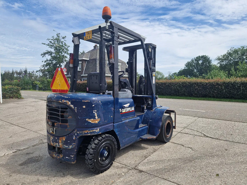 Caterpillar DP25K met breed vorkenbord - Dieseltrukki: kuva Caterpillar DP25K met breed vorkenbord - Dieseltrukki Caterpillar DP25K met breed vorkenbord - Dieseltrukki: kuva Caterpillar DP25K met breed vorkenbord - Dieseltrukki