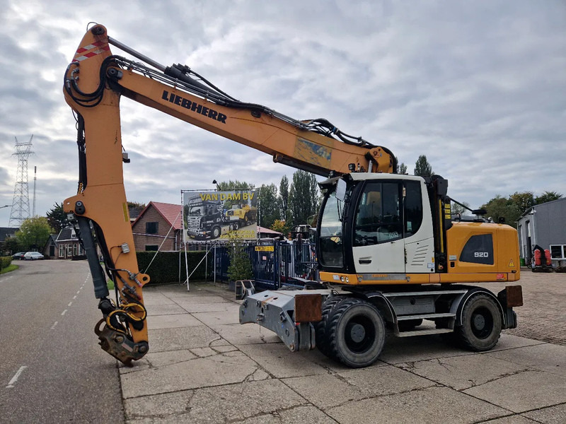 Liebherr A 920 Litronic - Materiaalinkäsittelykone: kuva Liebherr A 920 Litronic - Materiaalinkäsittelykone Liebherr A 920 Litronic - Materiaalinkäsittelykone: kuva Liebherr A 920 Litronic - Materiaalinkäsittelykone