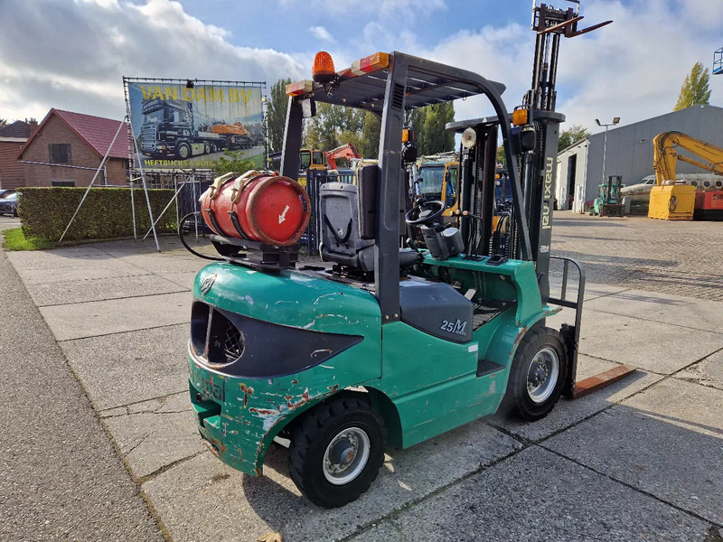 Maximal Nissan Zhejiang 2.5 ton LPG LOW HOURS - Kaasutrukki: kuva Maximal Nissan Zhejiang 2.5 ton LPG LOW HOURS - Kaasutrukki Maximal Nissan Zhejiang 2.5 ton LPG LOW HOURS - Kaasutrukki: kuva Maximal Nissan Zhejiang 2.5 ton LPG LOW HOURS - Kaasutrukki