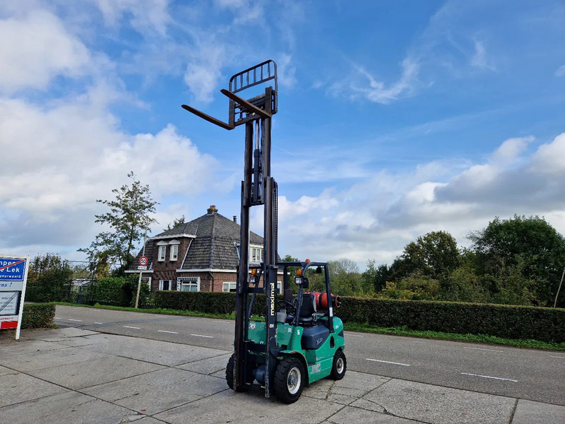 Maximal Nissan Zhejiang 2.5 ton LPG LOW HOURS - Kaasutrukki: kuva Maximal Nissan Zhejiang 2.5 ton LPG LOW HOURS - Kaasutrukki Maximal Nissan Zhejiang 2.5 ton LPG LOW HOURS - Kaasutrukki: kuva Maximal Nissan Zhejiang 2.5 ton LPG LOW HOURS - Kaasutrukki