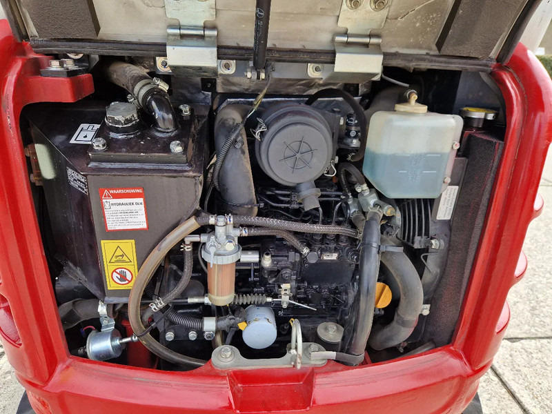 Takeuchi TB216 met 2089 uur - Minikuormaaja: kuva Takeuchi TB216 met 2089 uur - Minikuormaaja Takeuchi TB216 met 2089 uur - Minikuormaaja: kuva Takeuchi TB216 met 2089 uur - Minikuormaaja