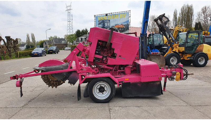 VERMEER SC1102 stobbenfrees/stronkenfrees op aanhanger - Kantojyrsin: kuva VERMEER SC1102 stobbenfrees/stronkenfrees op aanhanger - Kantojyrsin VERMEER SC1102 stobbenfrees/stronkenfrees op aanhanger - Kantojyrsin: kuva VERMEER SC1102 stobbenfrees/stronkenfrees op aanhanger - Kantojyrsin