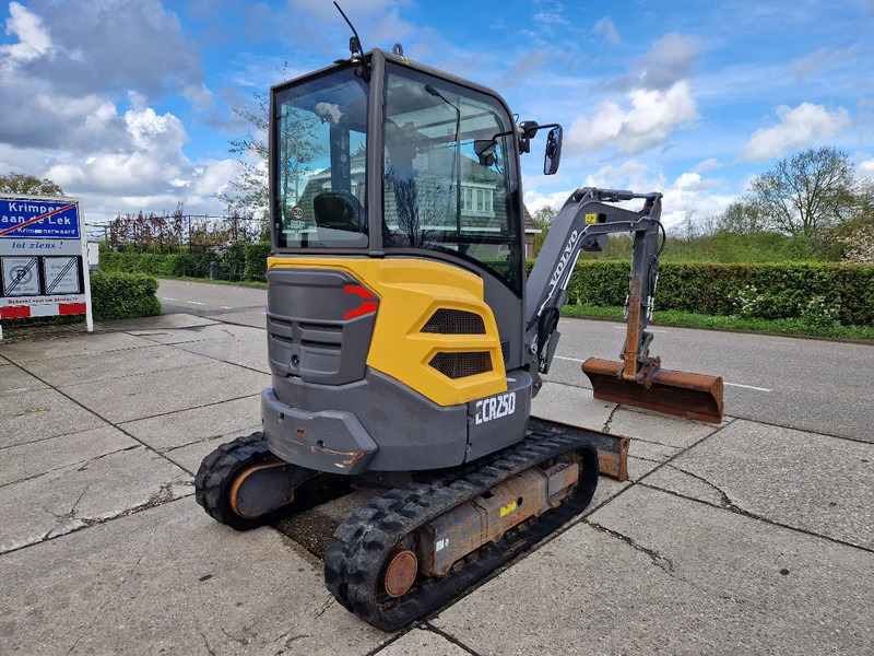 Volvo ECR25D met 2562 uur - Minikuormaaja: kuva Volvo ECR25D met 2562 uur - Minikuormaaja Volvo ECR25D met 2562 uur - Minikuormaaja: kuva Volvo ECR25D met 2562 uur - Minikuormaaja