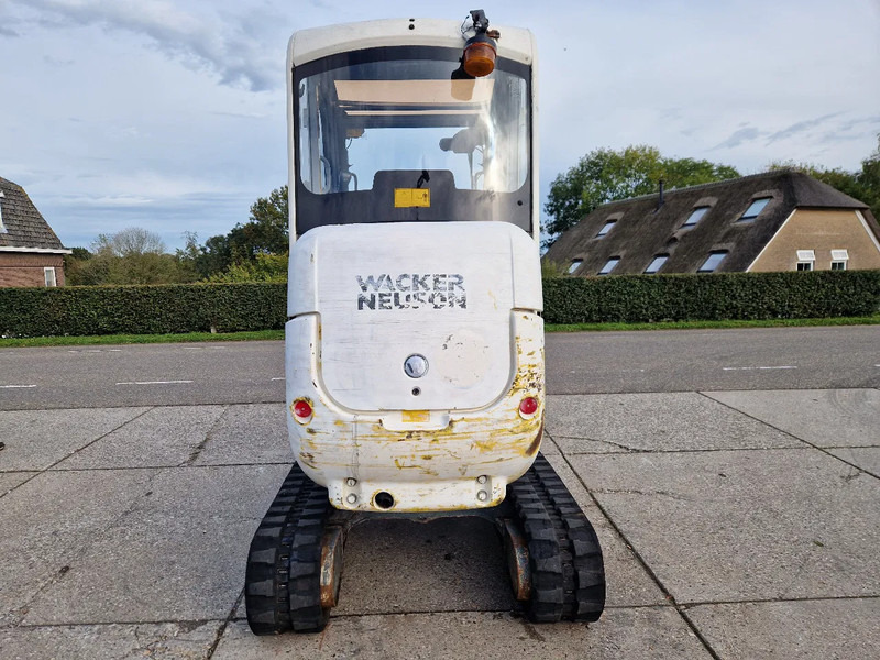 WACKER NEUSON 2404RD, kan op een berghelling draaien - Minikuormaaja: kuva WACKER NEUSON 2404RD, kan op een berghelling draaien - Minikuormaaja WACKER NEUSON 2404RD, kan op een berghelling draaien - Minikuormaaja: kuva WACKER NEUSON 2404RD, kan op een berghelling draaien - Minikuormaaja