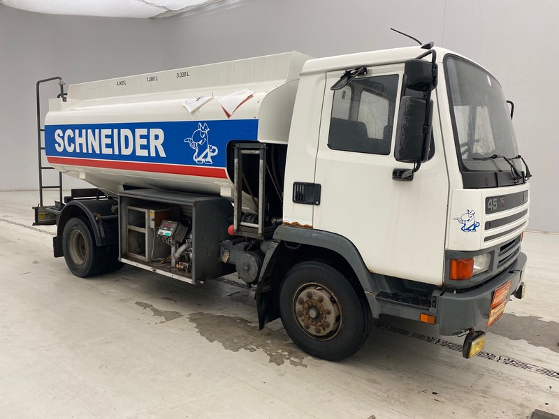 DAF 45.160 ATi - Säiliöauto: kuva DAF 45.160 ATi - Säiliöauto DAF 45.160 ATi - Säiliöauto: kuva DAF 45.160 ATi - Säiliöauto