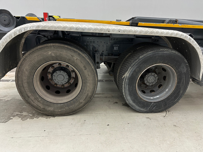 DAF CF75.360 - 6x2 - Koukkulava kuorma-auto: kuva DAF CF75.360 - 6x2 - Koukkulava kuorma-auto DAF CF75.360 - 6x2 - Koukkulava kuorma-auto: kuva DAF CF75.360 - 6x2 - Koukkulava kuorma-auto