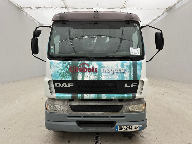 DAF LF55.210 - Lava-kuorma-auto, Nosturiauto: kuva DAF LF55.210 - Lava-kuorma-auto, Nosturiauto DAF LF55.210 - Lava-kuorma-auto, Nosturiauto: kuva DAF LF55.210 - Lava-kuorma-auto, Nosturiauto