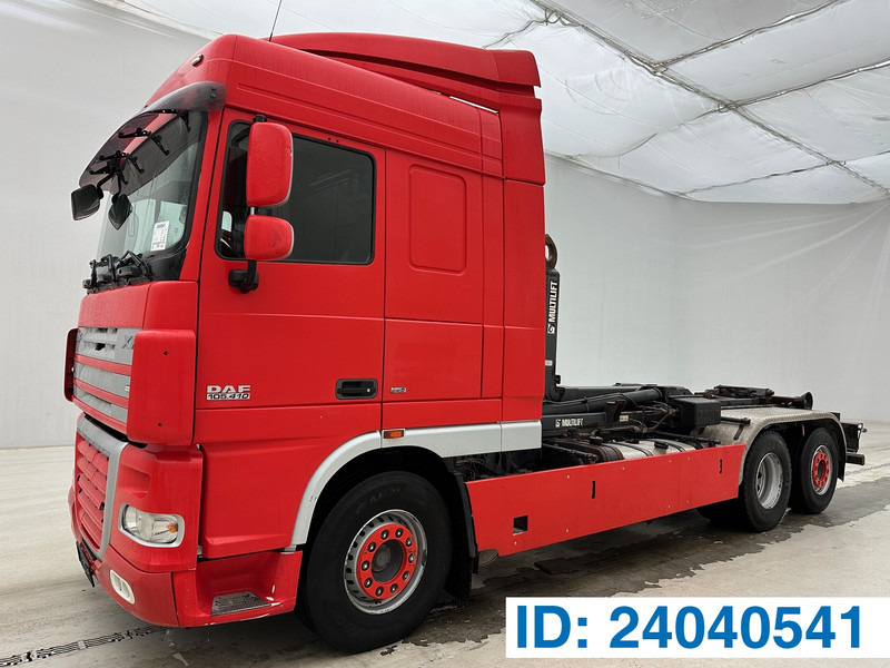 DAF XF105.410 Space Cab - Koukkulava kuorma-auto: kuva DAF XF105.410 Space Cab - Koukkulava kuorma-auto DAF XF105.410 Space Cab - Koukkulava kuorma-auto: kuva DAF XF105.410 Space Cab - Koukkulava kuorma-auto