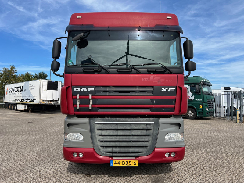 DAF XF105.460 Space Cab - Kuorma-auto alusta: kuva DAF XF105.460 Space Cab - Kuorma-auto alusta DAF XF105.460 Space Cab - Kuorma-auto alusta: kuva DAF XF105.460 Space Cab - Kuorma-auto alusta