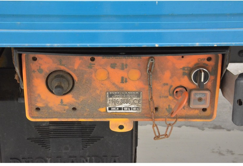 Umpikori kuorma-auto Iveco Eurocargo 120E18: kuva Umpikori kuorma-auto Iveco Eurocargo 120E18