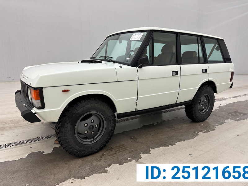 Land Rover Range Rover V8 - Sedan: kuva Land Rover Range Rover V8 - Sedan Land Rover Range Rover V8 - Sedan: kuva Land Rover Range Rover V8 - Sedan