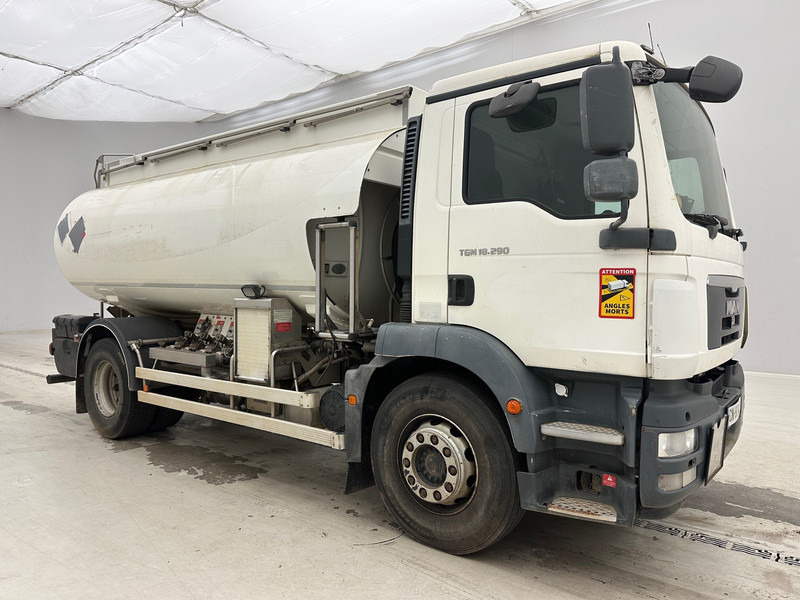 MAN TGM 18.290 - 4x2 - Säiliöauto: kuva MAN TGM 18.290 - 4x2 - Säiliöauto MAN TGM 18.290 - 4x2 - Säiliöauto: kuva MAN TGM 18.290 - 4x2 - Säiliöauto
