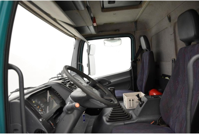 Pressukapelli kuorma-auto Mercedes-Benz Atego 1823 - damaged engine: kuva Pressukapelli kuorma-auto Mercedes-Benz Atego 1823 - damaged engine Pressukapelli kuorma-auto Mercedes-Benz Atego 1823 - damaged engine: kuva Pressukapelli kuorma-auto Mercedes-Benz Atego 1823 - damaged engine