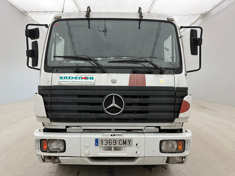Mercedes-Benz SK 1831 - Kippiauto kuorma-auto, Nosturiauto: kuva Mercedes-Benz SK 1831 - Kippiauto kuorma-auto, Nosturiauto Mercedes-Benz SK 1831 - Kippiauto kuorma-auto, Nosturiauto: kuva Mercedes-Benz SK 1831 - Kippiauto kuorma-auto, Nosturiauto