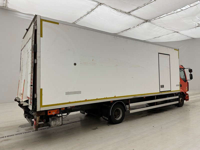 Renault D12.210 - Refrigeraattori kuorma-auto: kuva Renault D12.210 - Refrigeraattori kuorma-auto Renault D12.210 - Refrigeraattori kuorma-auto: kuva Renault D12.210 - Refrigeraattori kuorma-auto